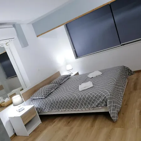 Natural Oak By Emmelia Group Apartment *