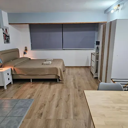 公寓 Natural Oak By Emmelia Group