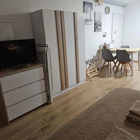 Apartment Natural Oak By Emmelia Group
