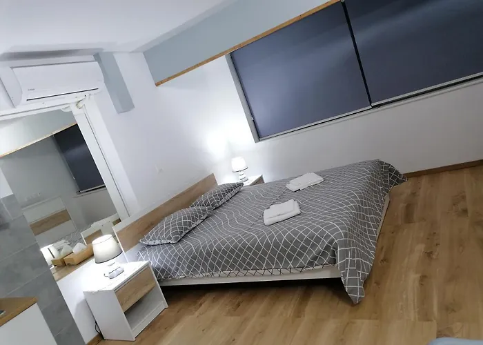 Natural Oak By Emmelia Group Apartmán *