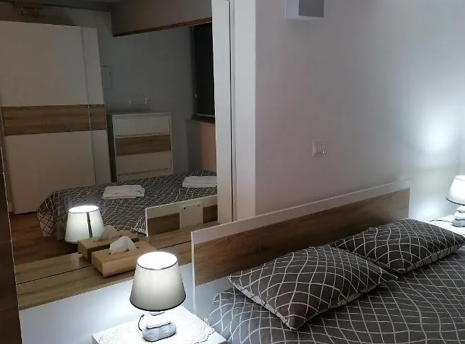 Natural Oak By Emmelia Group *