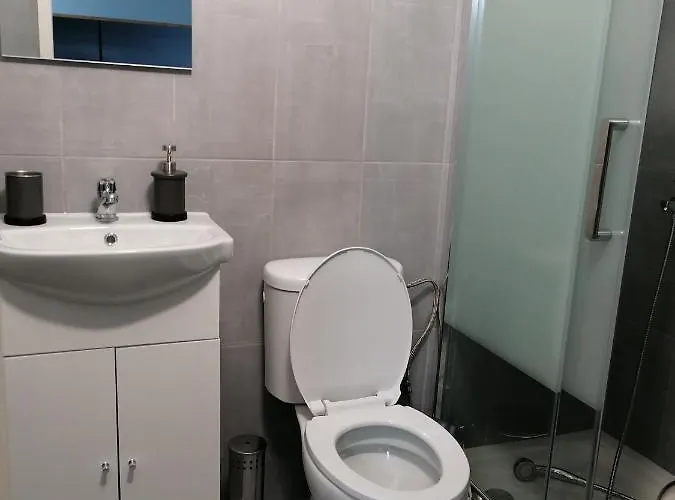 Apartmán Natural Oak By Emmelia Group Paphos