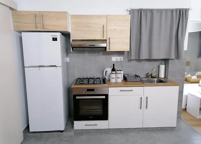 Apartmán Natural Oak By Emmelia Group Paphos