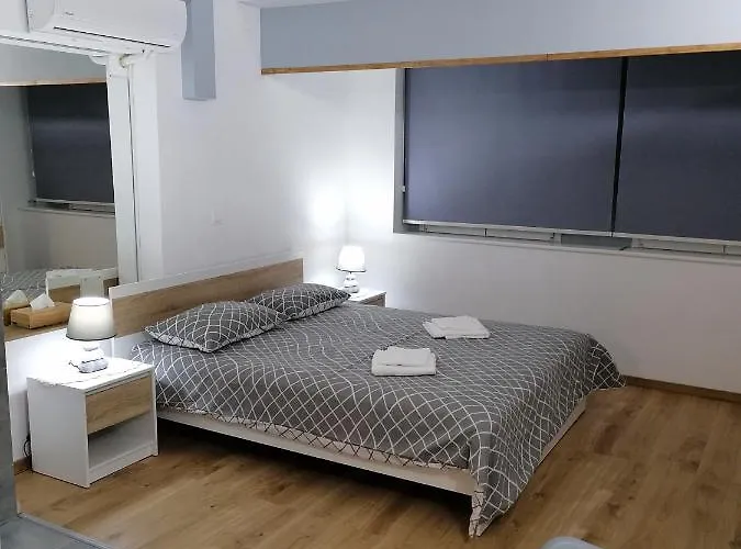 Natural Oak By Emmelia Group *