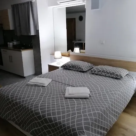 Natural Oak By Emmelia Group *