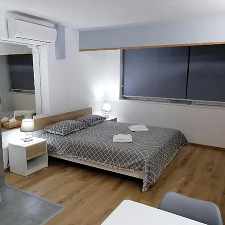 Natural Oak By Emmelia Group *