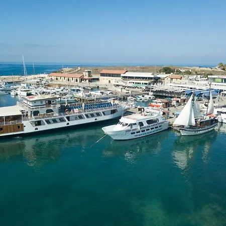 Natural Oak By Emmelia Group 公寓